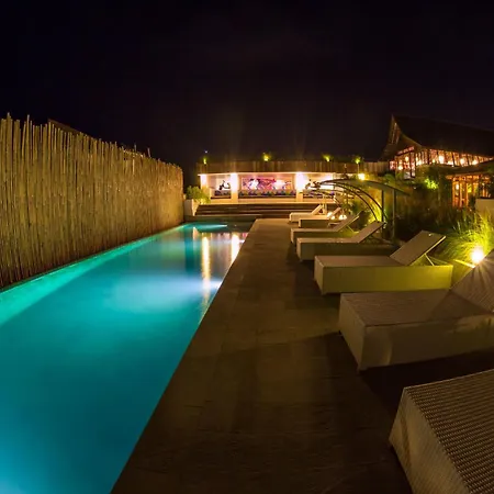 Salty Breeze Bali Hotel Ungasan  Exterior photo